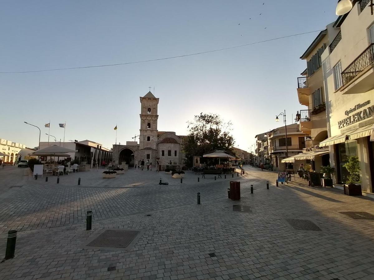 Must Stay - Finikoudes Seaview Larnaca Exterior photo